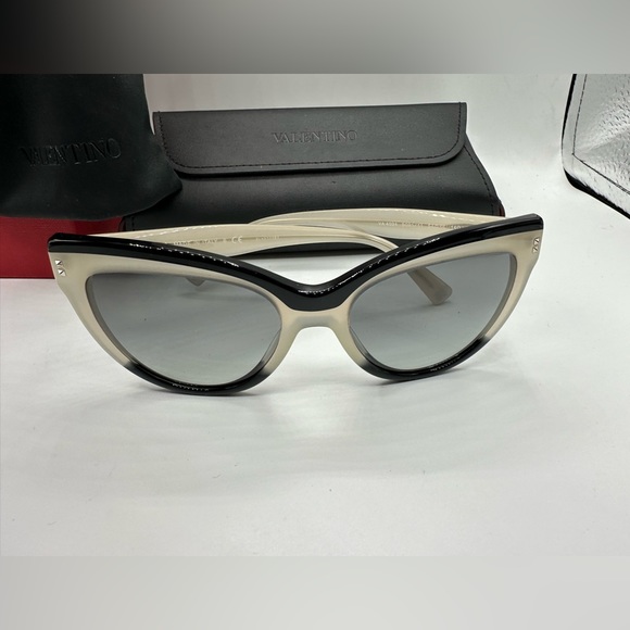 Valentino VA034 5091/11 Size 54-18-140 made in Italy 🇮🇹‼️ - Picture 3 of 16